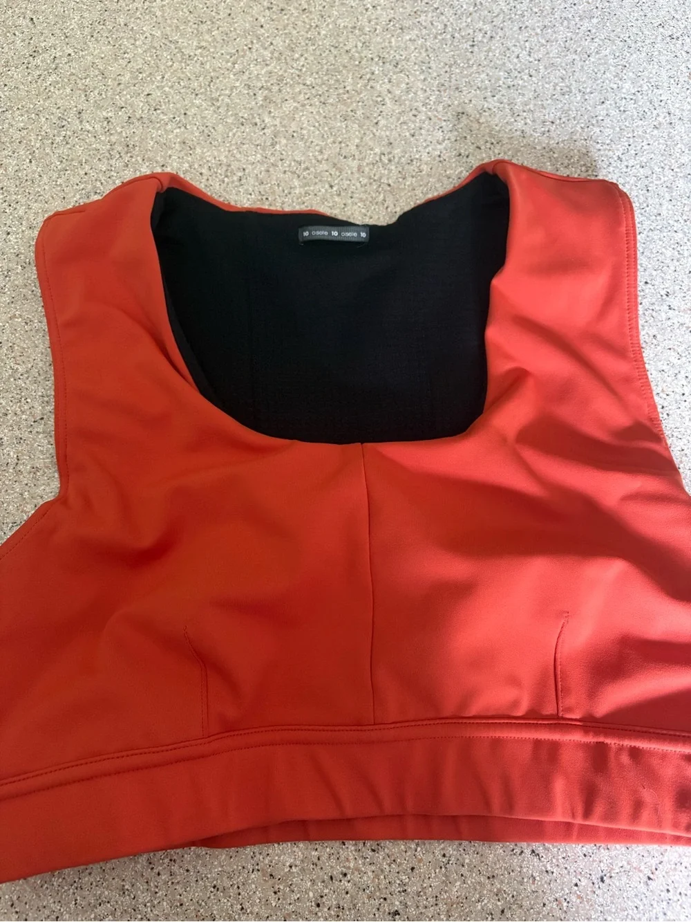 Oiselle Flyout Bra - Black Sports Bra with Phone Pocket